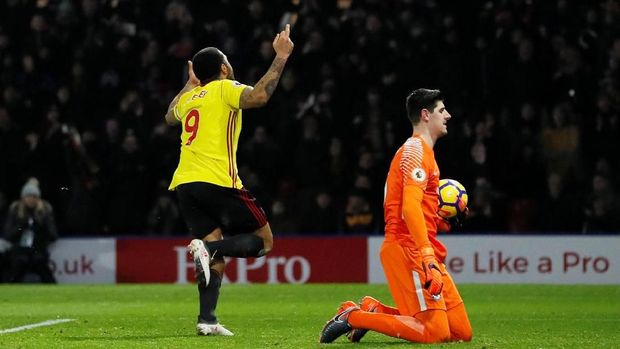 Troy Deeney berhasil membuka keunggulan Watford di laga lawan Chelsea.