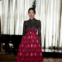Fashion show busana Imlek dari Sebastian Red yang mengangkat tema The Golden Muse di Hotel Mulia, Jakarta Selatan, Rabu [17/1/2018]. Foto: Mohamamd Abduh/Wolipop. Foto: Mohammad Abduh/Wolipop