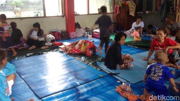 Seragam hingga Daster Segera Dikirim untuk Pengungsi Kampung Arus