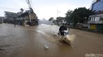 Foto: Begini Kondisi Banjir di Jatinegara Barat