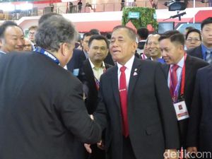 Kunjungi Singapore Airshow 2018, Menhan Sambangi Stan PTDI
