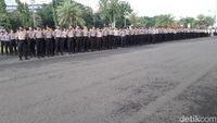 Massa Buruh akan Unjuk Rasa di Monas Siang Ini