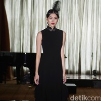 Fashion show busana Imlek dari Sebastian Red yang mengangkat tema The Golden Muse di Hotel Mulia, Jakarta Selatan, Rabu [17/1/2018]. Foto: Mohamamd Abduh/Wolipop. Foto: Mohammad Abduh/Wolipop