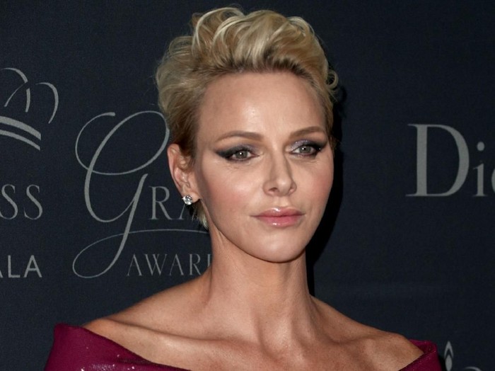 putri charlene MONACO - NOVEMBER 19: Princess Charlene of Monaco attends the Monaco National Day Celebrations in the Monaco Palace Courtyard on November 19, 2016 in Monaco, Monaco. (Photo by Pascal Le Segretain/Getty Images)