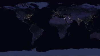 Joshua Stevens, ahli visualisasi data NASA Earth Observatory menjadi yang bertanggung jawab dalam menghasilkan deretan gambar ini. Bukan berasal dari satu foto, melainkan digabung-gabungkan. (Foto: Space)