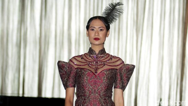 Foto: 15 Gaya Busana Imlek dari Sebastian Red
