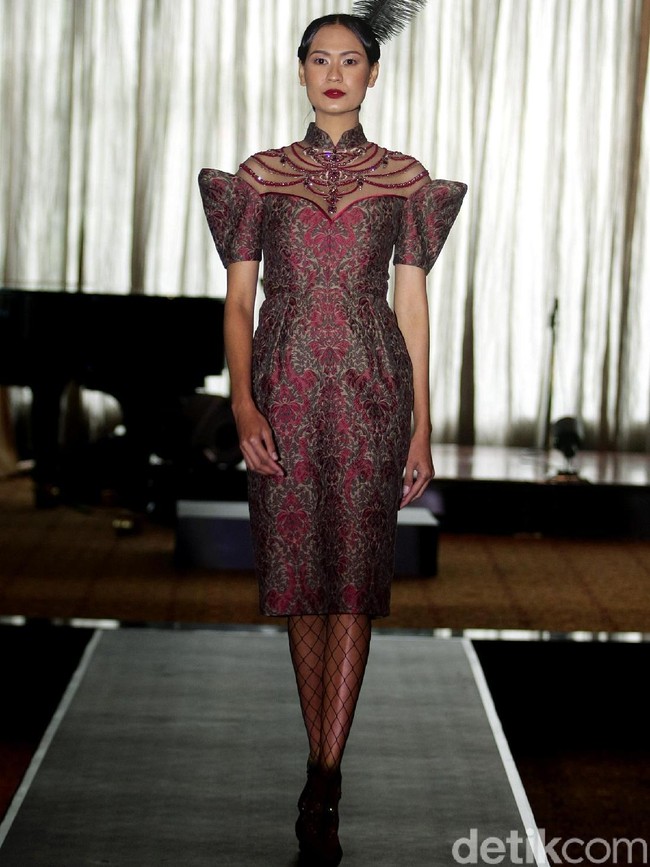 Fashion show busana Imlek dari Sebastian Red yang mengangkat tema The Golden Muse di Hotel Mulia, Jakarta Selatan, Rabu [17/1/2018]. Foto: Mohamamd Abduh/Wolipop. Foto: Mohammad Abduh/Wolipop