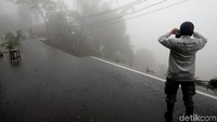 Pasca terjadinya gerakan tanah di Kabupaten Bogor, Badan Geologi Kementerian Energi Dan Sumber Daya Mineral (ESDM) segera memberangkatkan Tim Tanggap Darurat (TTD) Badan Geologi.