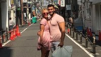 Britney dan Sam pun kerap menghabiskan waktu bersama dengan traveling. (Dok. Instagram/britneyspears)