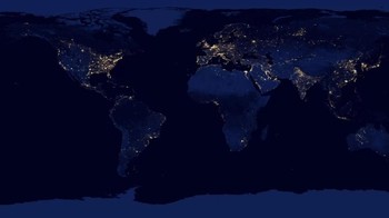 Untuk menghasilkan gambar ini, NASA harus menggabungkan sejumlah foto dari seluruh belahan dunia saat sedang mengalami waktu malam. (Foto: Space)