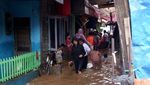 Penampakan Banjir Sedada di Kampung Melayu