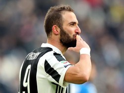 Sehubungan dengan itu, CalcioMercato menyatakan bahwa Higuain saat ini memang sedang dijadikan target utama oleh Monaco untuk menjadi kandidat pengganti Radamel Falcao. Konon Juve siap melepas Higuain seharga 60 juta euro. (Foto: Gabriele Maltinti/Getty Images)