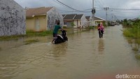 Banjir ini disebut warga adalah yang paling parah.