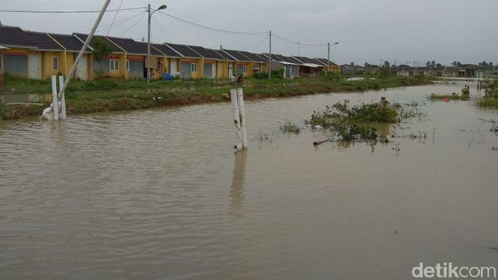 Komplek Rumah DP 1% Jokowi Terendam Banjir