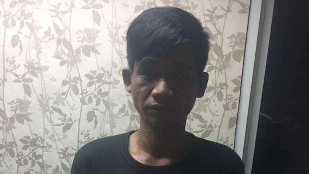 Namun formasi mereka ketahuan polisi sehingga langsung terciduk.