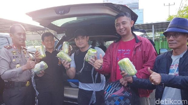 Penyelundup Sabu 20 Kg yang Dikemas Teh Cina Ditembak Polisi