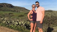 Pria berusia 23 tahun itupun mengajak Britney untuk berolahraga. (Dok. Instagram/britneyspears)