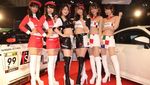 Yang Bening di Tokyo Auto Salon