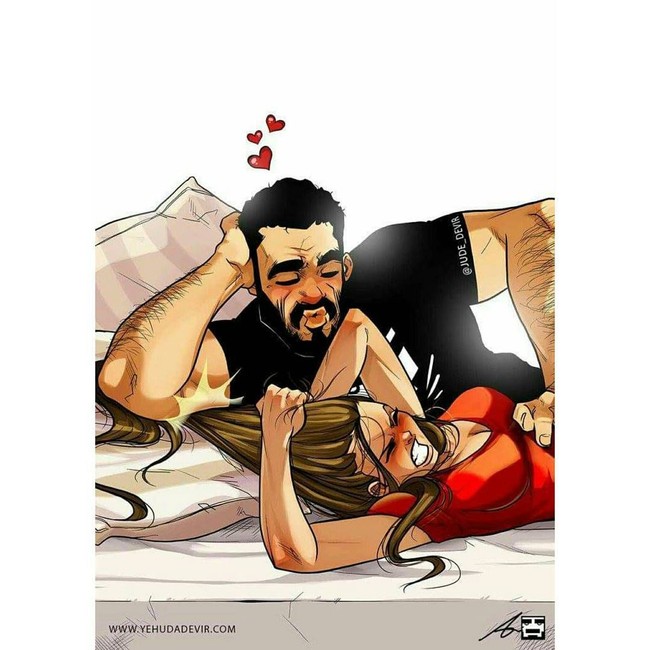 Saat kamu merasa kesal dan sakit ketika suami tak sengaja menarik rambutmu dengan lengannya. Foto: Instagram jude_devir