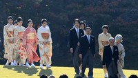 Putri Mako merupakan cucu perempuan tertua dari Kaisar Jepang, Akihito dan Permaisuri Michiko. Ini foto saat Mako dan keluarganya mengikuti Imperial Garden party (Foto: AFP)