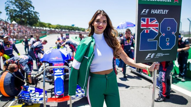 F1 Rekrut Anak-anak untuk Gantikan Grid Girls F1 Rekrut Anak-anak untuk Gantikan Grid Girls