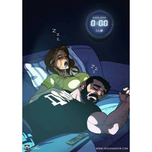 Ketika kamu dan suami terlelap bukan di tempat tidur, melainkan di depan ruang televisi. Foto: Instagram jude_devir