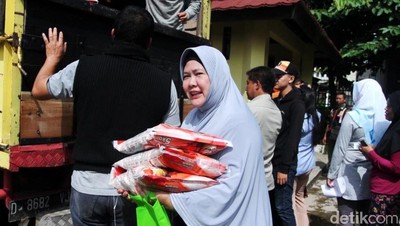 Harga Beras Meroket, Bulog Jabar Gelar Operasi Pasar