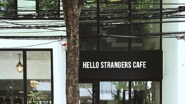 Hallo! Di Sini Bisa Menikmati Keindahan Karya Seni dan Minum Kopi Enak