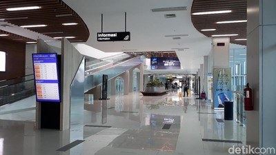 Stasiun Sudirman Baru Sepi Gara-gara Kereta Bandara Berhenti Operasi
