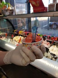 Es Krim Super Pedas Ini Dipercaya Bangkitkan Gairah Seksual