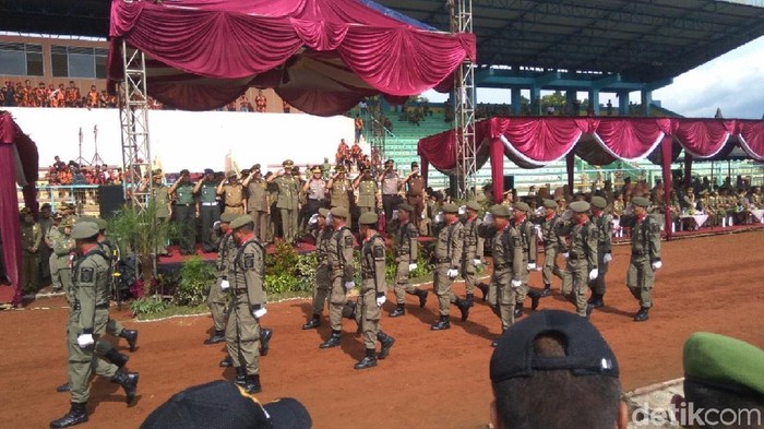 Ganjar Minta Satpol PP Jaga Kondusifitas Jateng Saat Pilkada
