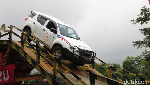 Main Tanah Sampai Banjir-banjiran dengan Isuzu mu-X