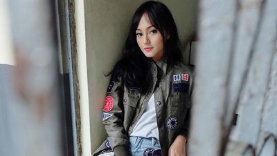Foto: 10 Potret Indah Kusuma, Dokter Cantik yang Kini Jadi Penyanyi