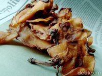 Ikan Pari Dimasak Gulai Masam, Aduh Enaknya!