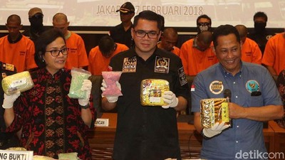 Sri Mulyani dan Buwas Gagalkan Penyelundupan Sabu