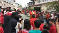 Kehidupan masyarakat etnis China dan suku asli Aceh terbilang harmonis. Kho yang lahir dan dibesarkan di Aceh ini tidak pernah merasakan adanya tekanan dari masyarakat Aceh saat melaksanakan ibadah. Di Banda Aceh, belum pernah ada keributan antara satu agama dengan agama lainnya.