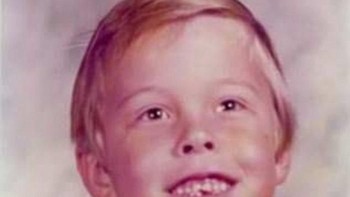 Siapa sangka, dia adalah korban bully di masa kecil. Bukan bully biasa saja, melainkan cukup parah. Foto: istimewa