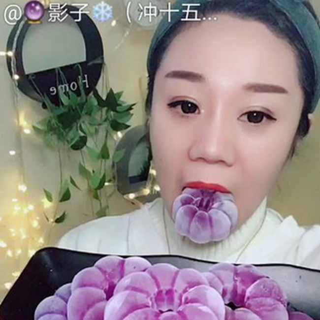 Tren Makan Es Batu di China hingga Gaya Makan Anak Tamara Bleszynski yang Bikin Gemas