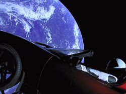 Penampakan Bumi Bulat Saat Starman Berkelana ke Mars