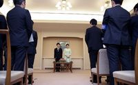 Pernikahan Putri Jepang Ditunda Karena Tunangan Berutang Pada Ibu Mantan Pacar?