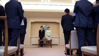 Pertunangan Mako dan Komuro diumumkan pada September 2017 lalu dan keduanya sudah merencanakan pernikahan pada November 2018 mendatang. Mendadak, pasangan ini berubah pikiran. (Foto: AFP PHOTO / POOL / Shizuo Kambayashi)