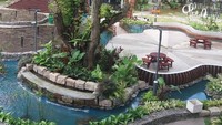 Ini adalah taman Kota Male, Rasrani Bageecha. Taman ini dikelilingi dengan kolam dan terlihat begitu sejuk. (marinakozkovskaya/Instagram)