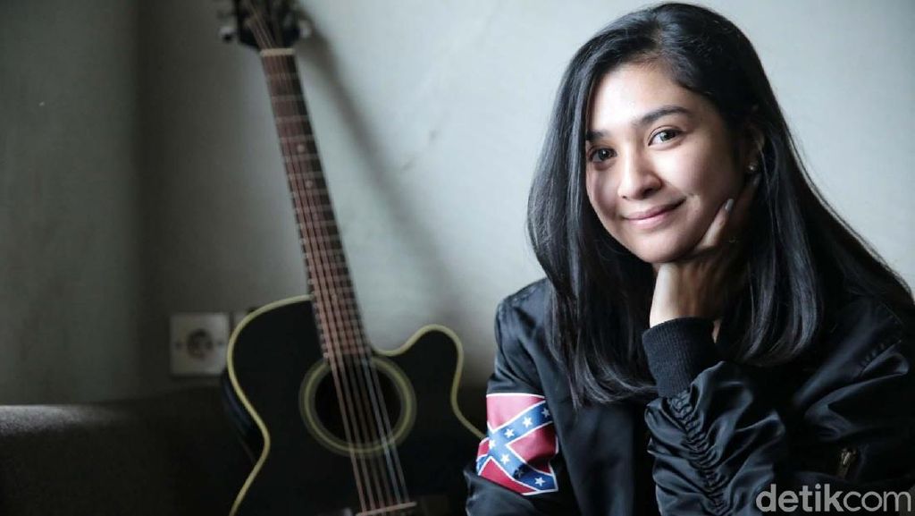 Cerita Mikha Tambayong yang Terjun Main Film Horor