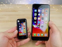 Penampakan iPhone 7 Plus Terkecil di Dunia
