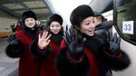 Gaya Cheerleader Korea Utara Saat Tiba di Korsel