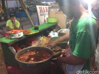 Ini Sebabnya Warung Pecel  Lele  Lamongan Menjamur di 