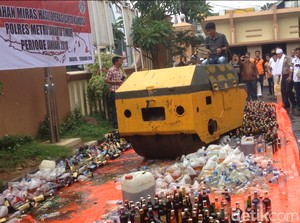 Penjualan Miras Oplosan Maut di Jagakarsa Berkedok Warung Jamu