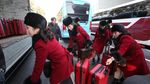 Gaya Cheerleader Korea Utara Saat Tiba di Korsel