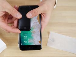 Penampakan iPhone 7 Plus Terkecil di Dunia