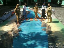 Gambar 3D Unik Berkanvaskan Sawah, Jalanan, dan Tembok